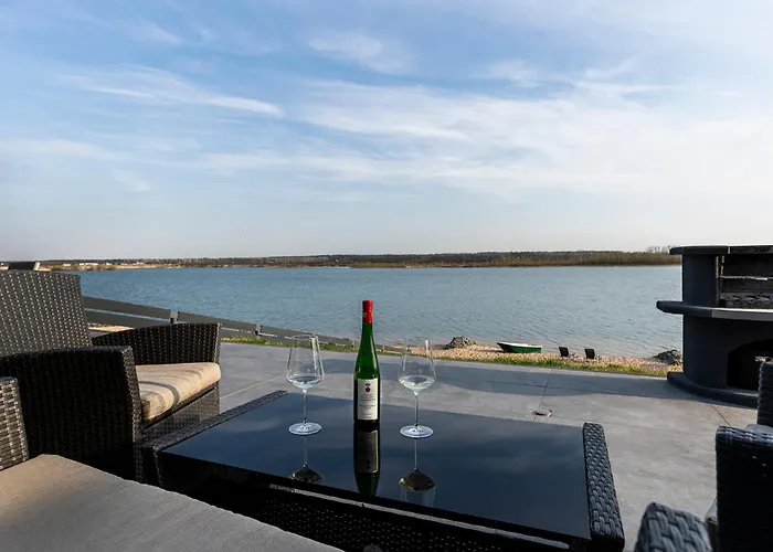 Sunset Am Muehlfeldsee * Lobnitz (Saxony)