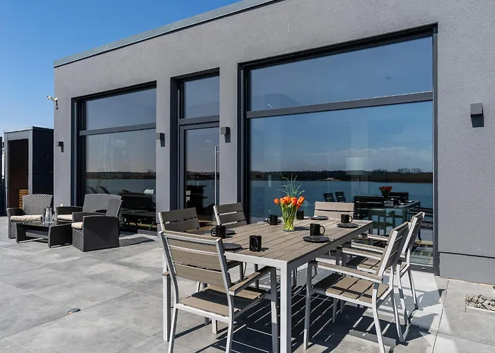 Sunset Am Muehlfeldsee * Lobnitz (Saxony)