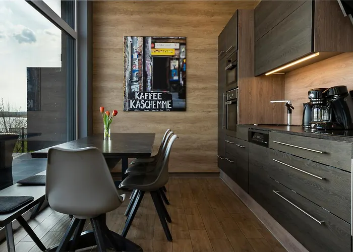 Sunset Am Muehlfeldsee Lobnitz (Saxony)